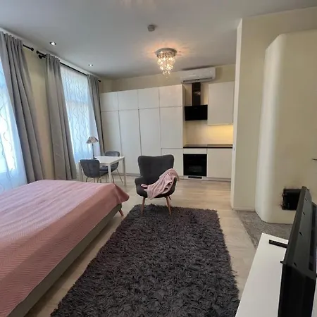 Appartamento Aia Street *