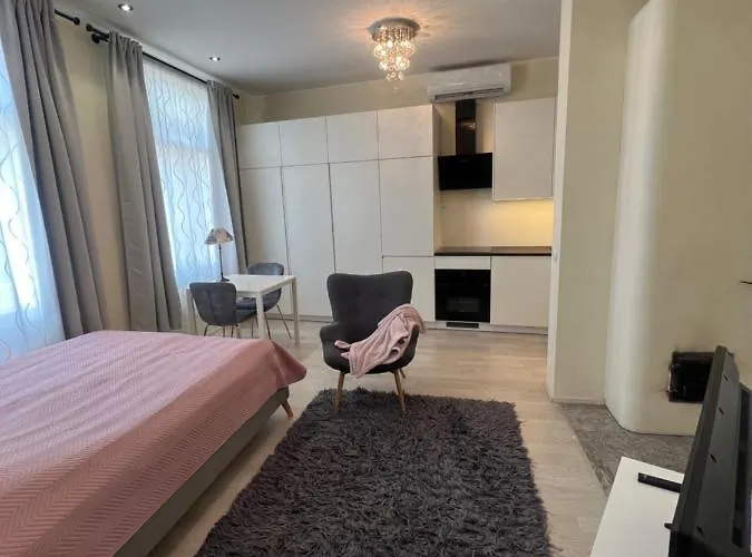 Apartment Aia Street *